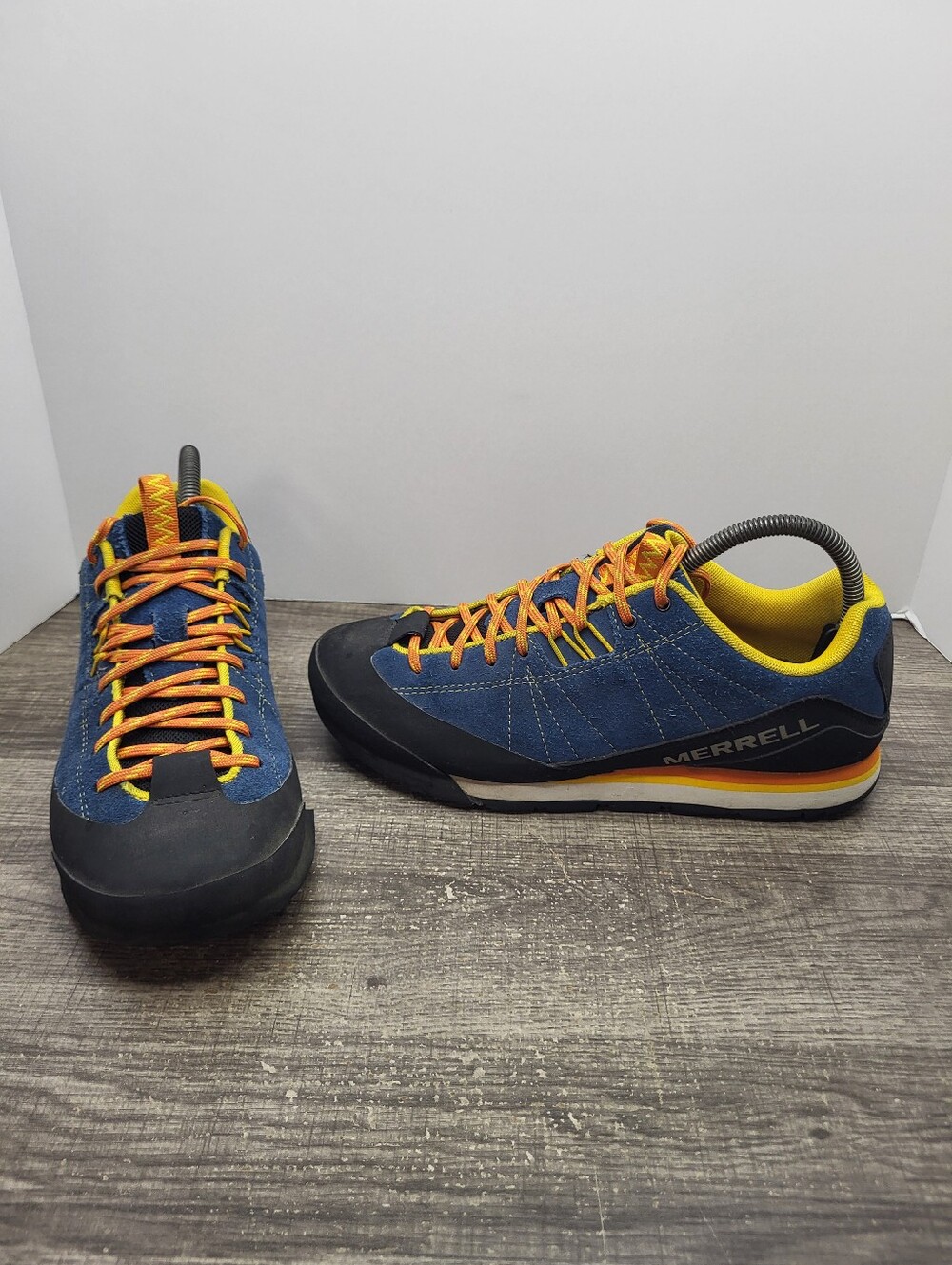 Merrell Catalyst Suede Hiking Shoes Sneakers Blue Yellow Orange Mens Size 8